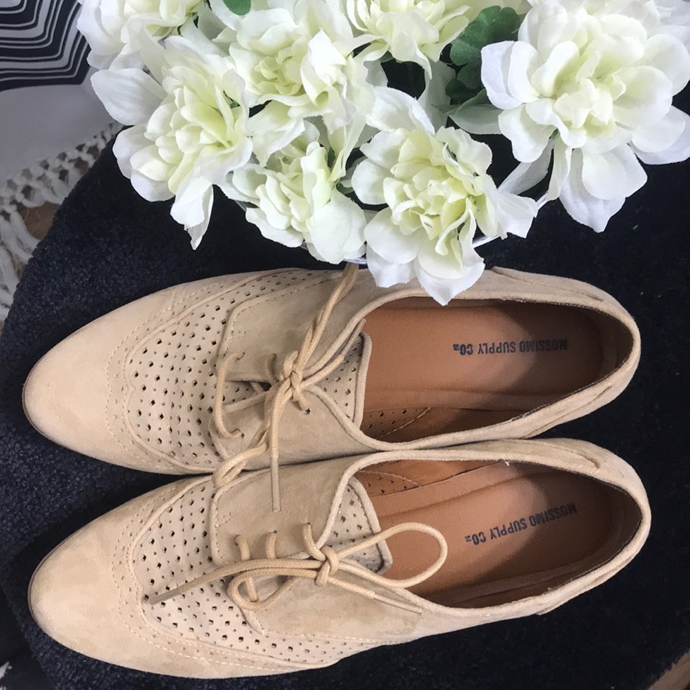 🌿 Mossimo & Co. Tan Suede Oxfords